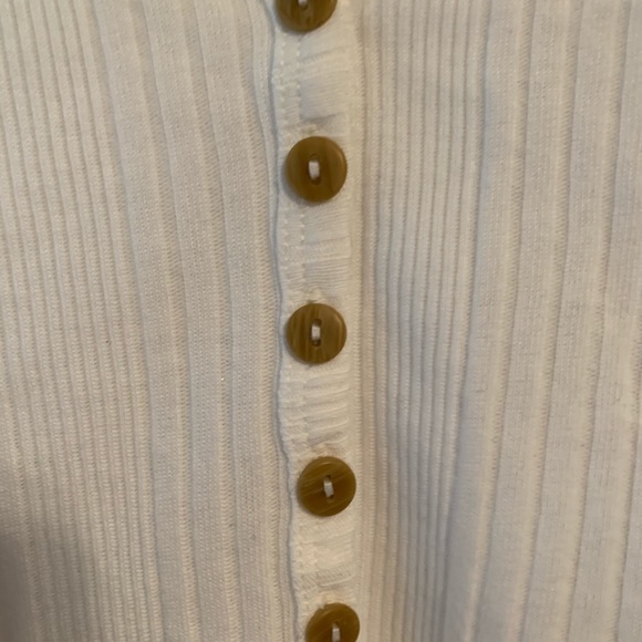 White button down top - Picture 4 of 4